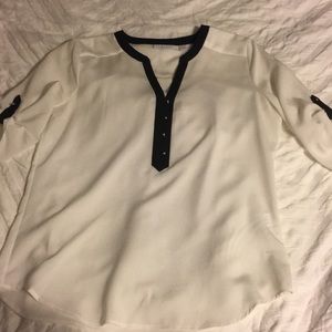 *LAST CHANCE* New York and Co 3/4 sleeve blouse